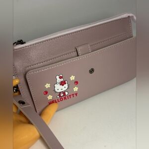 Hello Kitty Wallet With Wristlet